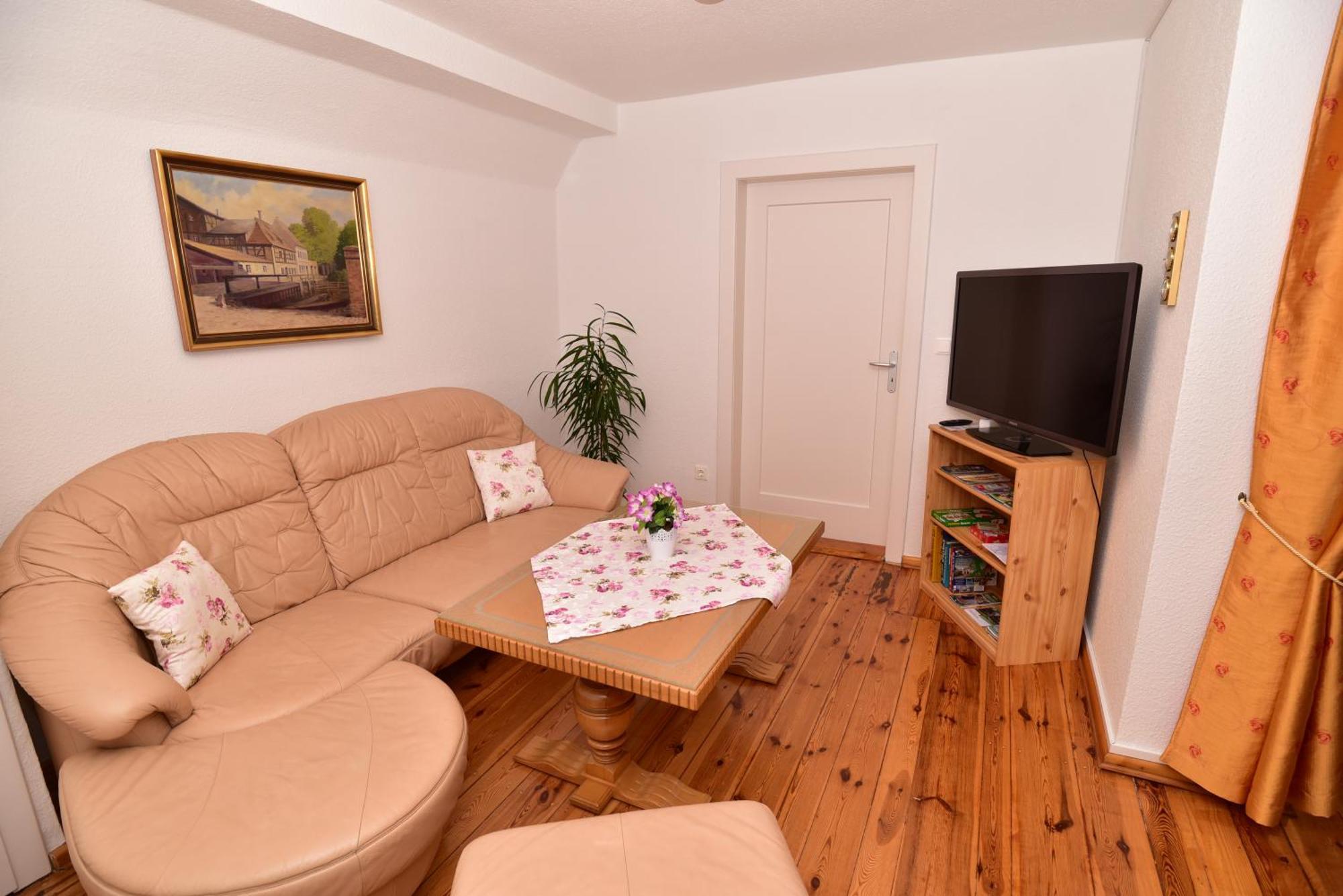 Ferienwohnung Am Hafen Luebbenau Luaran gambar