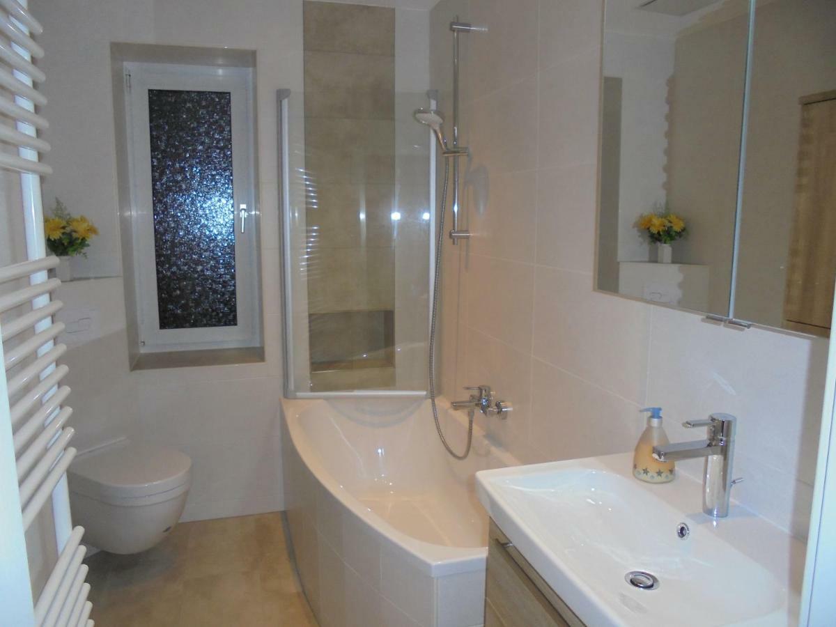 Ferienwohnung Am Hafen Luebbenau Luaran gambar